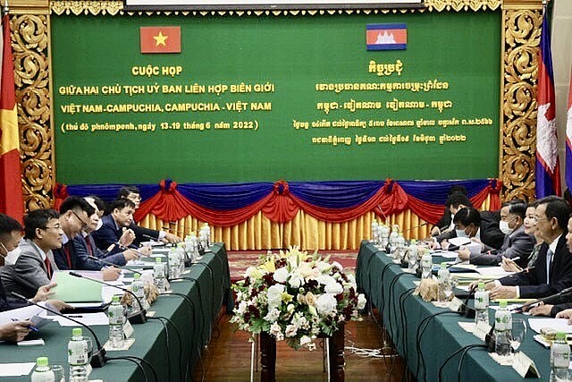 Họp Chủ tịch Ủy ban liên hợp biên giới Việt Nam và Campuchia