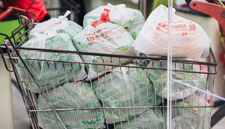Từ năm 2026: Xử phạt siêu thị, trung tâm thương mại sử dụng túi nilon dùng một lần