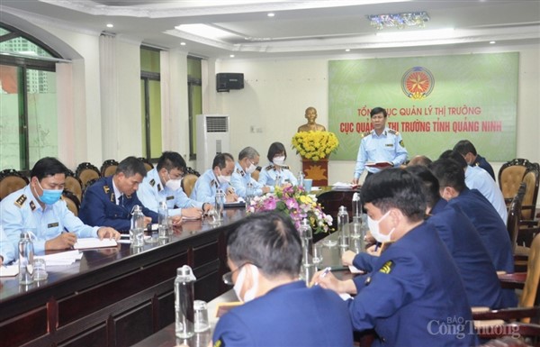 Cục QLTT Quảng Ninh tiếp tục siết chặt kiểm tra, kiểm soát thị trường