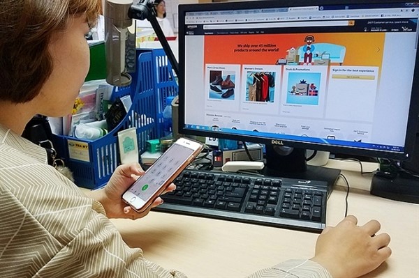 Sàn giao dịch thương mại điện tử nước ngoài hoạt động tại Việt Nam phải đăng ký với Bộ Công Thương