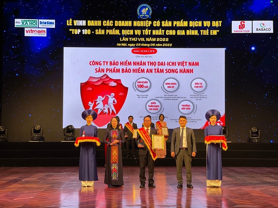 Dai-ichi Life Việt Nam đạt ''Top 100 - Sản phẩm, dịch vụ tốt nhất cho gia đình, trẻ em'' 2022