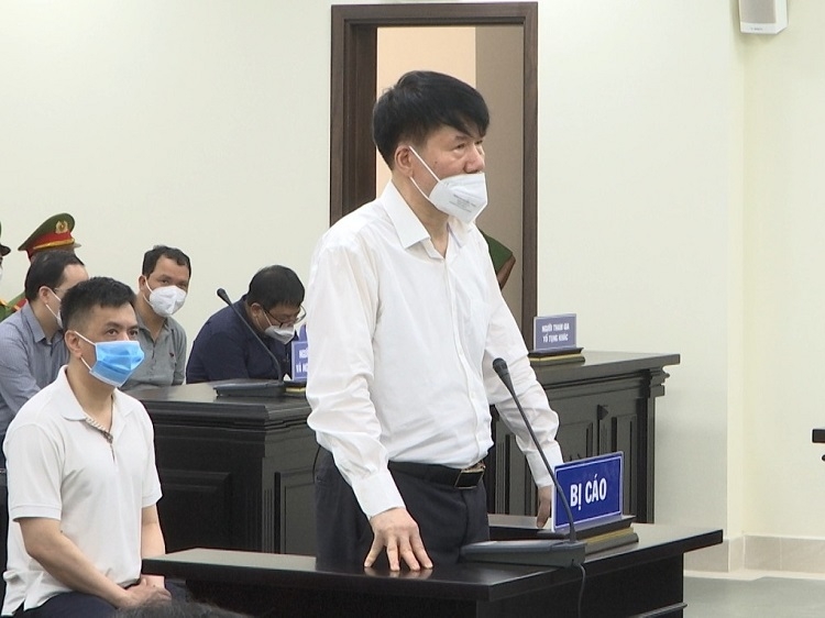 Vụ án thuốc giả: Ông Trương Quốc Cường bị đề nghị 7-8 năm tù