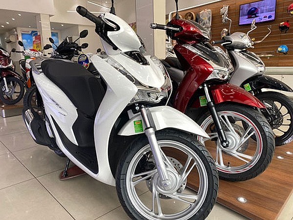 Số xe máy bán ra tại thị trường Việt Nam giảm 1,79%
