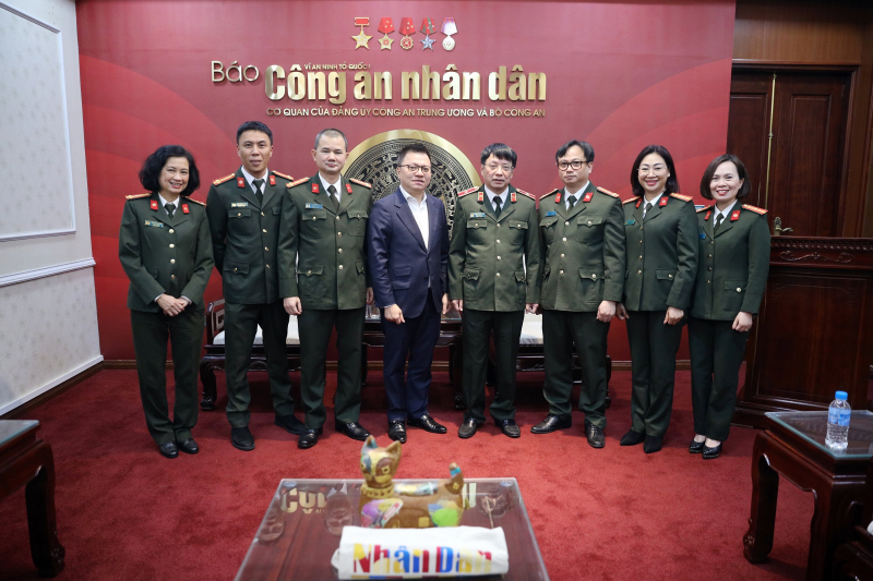 Chủ tịch Hội Nhà báo Việt Nam Lê Quốc Minh thăm, chúc mừng năm mới Báo Công an nhân dân
