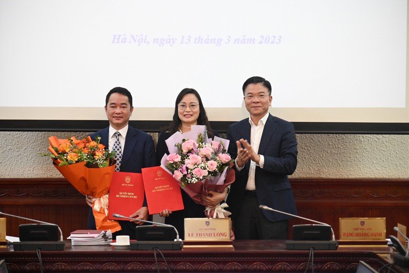 Nhà báo Vũ Hoài Nam giữ chức vụ Tổng biên tập Báo Pháp luật Việt Nam