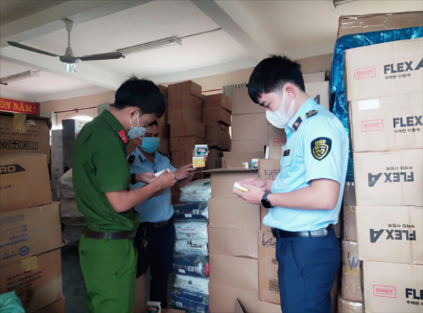 Phú Yên: Phát hiện 11.500 hộp thực phẩm chức năng không có hóa đơn chứng từ