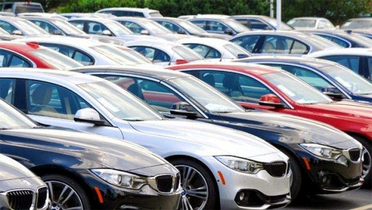 Các hãng xe nhập khẩu ô tô đề xuất áp dụng chung giảm 50% lệ phí trước bạ